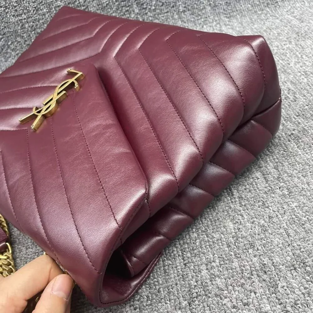 100% Authentic Yves Saint Laurent Medium leather Shoulder Bag - Picture 4 of 14